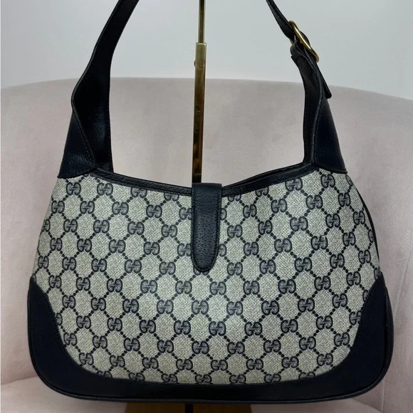 Gucci Jackie Vintage Black and Red Shoulder Bag - Picture 3 of 16